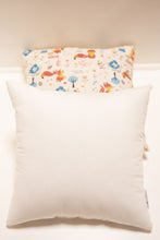 Load image into Gallery viewer, Coussin décoratif Little Bobo

